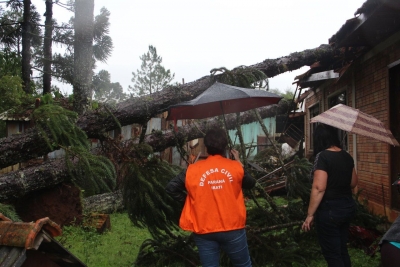 Prefeitura realiza levantamentos de danos ocasionados por temporal